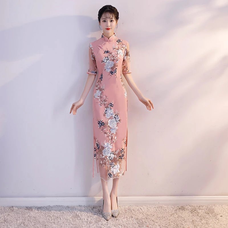 繡花旗袍裙，方寸之間心盡顯女人之美